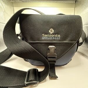 Samsonite Black Camara Bag